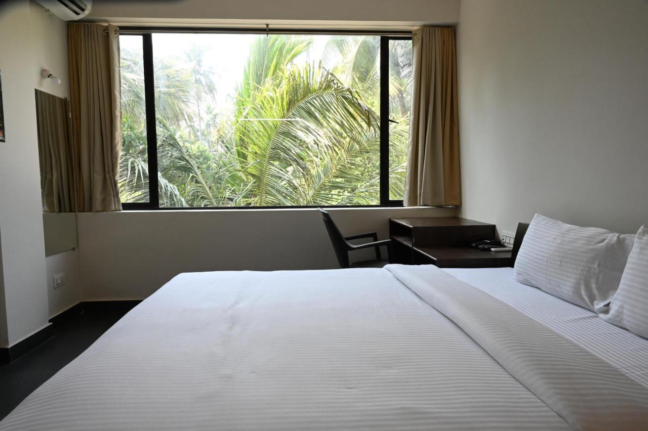 Resort De Goa Calangute Bagian luar foto