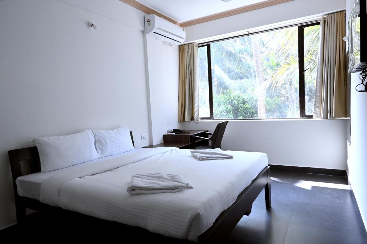 Resort De Goa Calangute Bagian luar foto